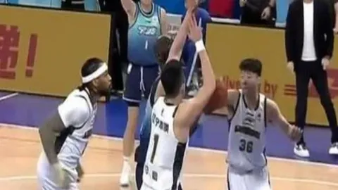 匈外长称赞德国外长贝尔伯克“数学成就非凡”